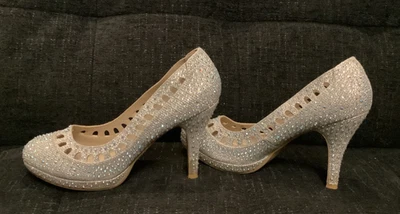 Zapatos de fiesta Kelsi plateados brillantes de tacón de aguja con plataformas para mujer talla 5/38 EU Foto 1 de 4