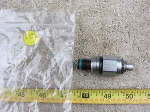 Parker RAH081-010 RAH081-030 Relief Valve, Used - Picture 1 of 4