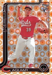 2025 Topps Serie 2 - Julian Aguiar #566 Orange Holiday Sun (RC) - Foto 1 di 2