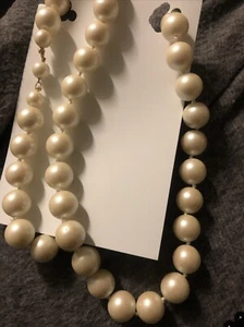 Vintage große abgestufte Kunstperlen und goldfarbene Kette 30" Statement Halskette - Bild 1 von 3