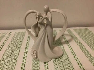 Rose Pearl & Heart Bride & Groom Wedding Cake Topper Bella Novia - Picture 1 of 5