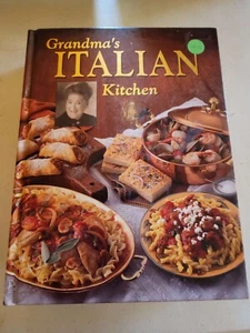 GRANDMA'S ITALIAN KITCHEN Cookbook  Hardcover Illustrated Recipes - Imagen 1 de 5