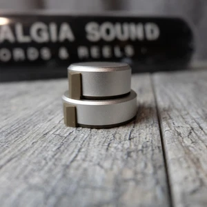 Tascam 32 Teac Reel to Reel – ONE Input or Output Top Bottom Knob – Fits 34 34B - Picture 1 of 6