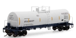 Athearn HO Scale Union Tank Car UTLX #301577 Co Clay Slurry Tank Car ATH16400 - Picture 1 of 1