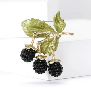 Enamel Blackberry Brooch Women Sweet Fruit Banquet Casual Dress Bag Pin Jewelry - Picture 1 of 6