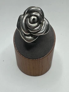 Silver Flower - Picture 1 of 4