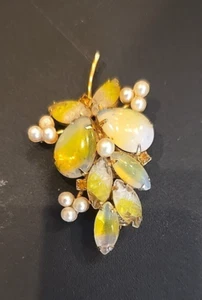 Vintage Yellow Opalescent Givre and Pearl Brooch - Picture 1 of 7