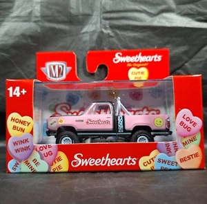 M2 Machines Sweethearts 1979 Dodge 150 Macho Power Wagon NEW 2025 WMTS22 25-01 - Picture 1 of 5