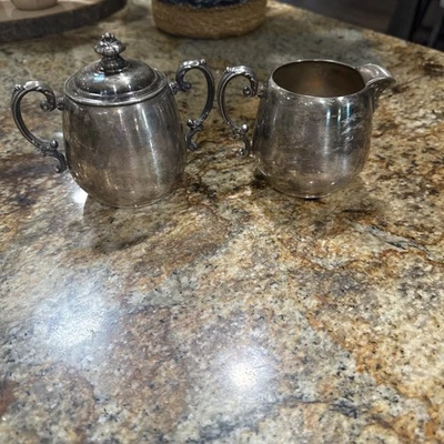 Vintage WM Rogers Silverplate Creamer and Sugar Bowl w/Lid Set - Image 1 of 4