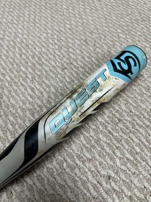 Bate de softbol lanzamiento rápido Louisville Slugger Quest -12 28” 16 oz 2 1/4” FPQUD12-20 Foto 1 de 4