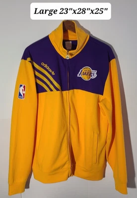 Chaqueta ligera/calentamiento NBA con cremallera completa Adidas de Los Angeles Lakers talla grande en muy buen estado Foto 1 de 4