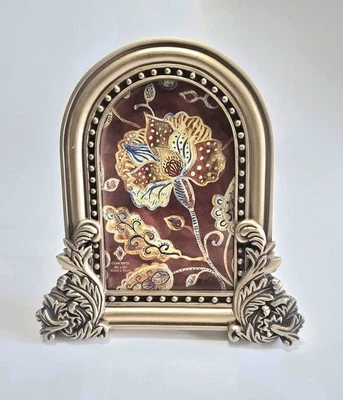 镀金装饰相框 – 4x6 英寸 – 拱形上衣,花卉底座,串珠装饰 — 第 1/4 张图片