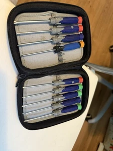 Kobalt Set Cacciaviti di Precisione 9 Pezzi con Custodia - Foto 1 di 6