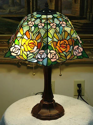 16"W Roses Stained Glass Handcrafted Table Desk Lamp, Zinc Base! - Image 1 of 4