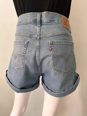 90s Vintage Levis Shorts W31 - Image 1 of 4