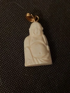 Ciondolo Buddha osso - Foto 1 di 9