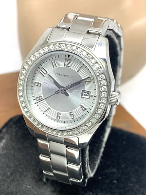 Reloj para mujer Caravelle by Bulova 43M120 cuarzo esfera plateada acero inoxidable 28 mm Foto 1 de 4