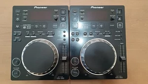 Pioneer CDJ 350 pair CD/USB/MIDI Players - Bild 1 von 5