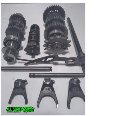 Kawasaki Ninja 250r EX250 2004 transmisión engranajes tranny y varios PIEZAS Foto 1 de 4
