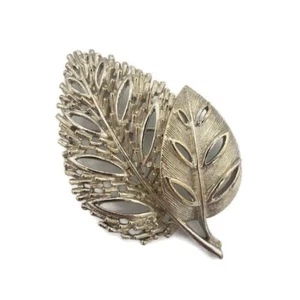 Vintage Lisner Double Leaf Brooch Mid Century Nature Pin - Picture 1 of 7
