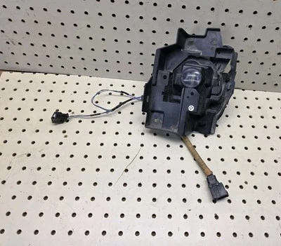 MAZDA CX-9 前左驱动侧雾灯原始设备制造商 2016 - 2023 — 第 1/4 张图片