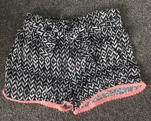 Girls Primark Fabric Shorts Size 12-13yrs - Picture 1 of 4