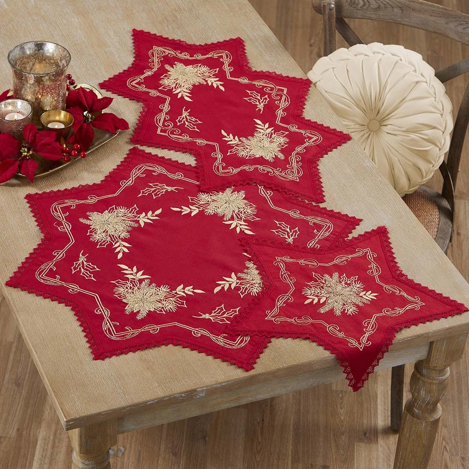 Juego de bordados estampados Craftways® Golden Poinsettia Foto 1 de 1