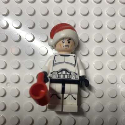 Lego Star Wars Clone Trooper - Santa Hat, Printed Legs, Scowl Minifigure 8-11 - Image 1 of 2