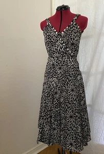 Vestido envolvente Monzón blanco y negro sin mangas talla 10 Reino Unido - Imagen 1 de 7