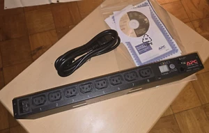 APC Meter Rack Power Distribution Unit (PDU) AP7821 8 outlets - Picture 1 of 9