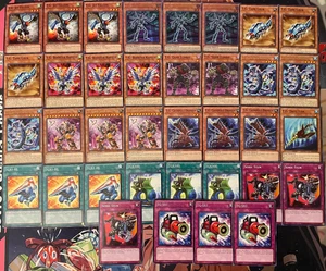 YUGIOH - T.G. CÚCLEO DE CUBIERTA - SERPIENTE DE TORNILLO, ENGRANAJE ZOMBI, ESQUELETO DE METAL, ATURDIMIENTO SÓNICO - Imagen 1 de 1