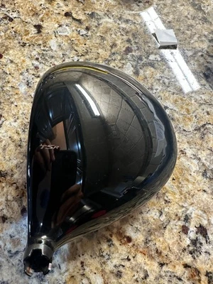 Titleist TSR2 9* Solo testa di azionamento - Immagine 1 di 3