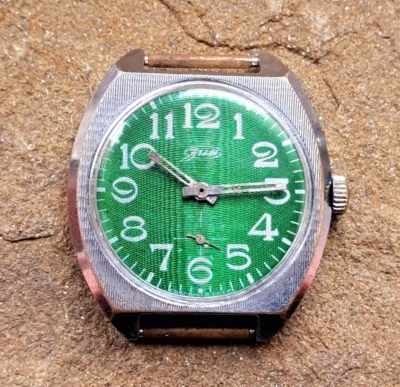 复古手表 Pobeda 80 年代手表 Zim 2602 苏联制造 俄罗斯 — 第 1/4 张图片