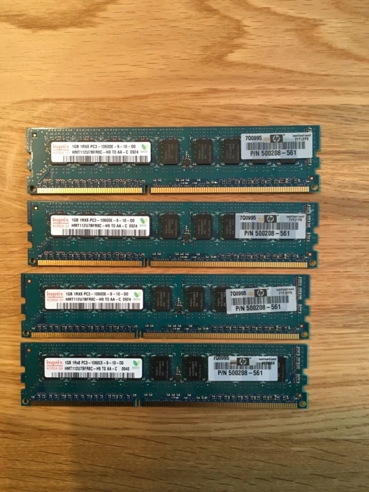 HP 500208-561 1 GB Server Memory RAM. (Lot of 4 Cards) - Image 1 of 1