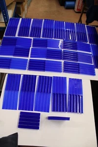 x25 Kunststoffbehälter Kit Kat Pack 125 Lagereinheiten 12mm x 110mm Klickverschluss - Bild 1 von 2