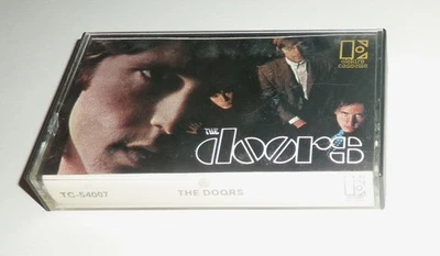 CASSETTE TAPE by THE DOORS "SELF-TITLED" (REISSUE) ROCK, BLUES / ELEKTRA Foto 1 de 4