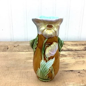 Vintage Majolica Petite Bud Vase Lavender Iris Flower Green Leaves Brown Back - Picture 1 of 9