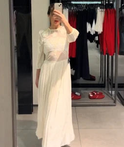 ZARA BNWT 2025. ECRU VISCOSE EMBROIDERED MIDI DRESS CONTRAST. 6895/044/712 - Imagen 1 de 9