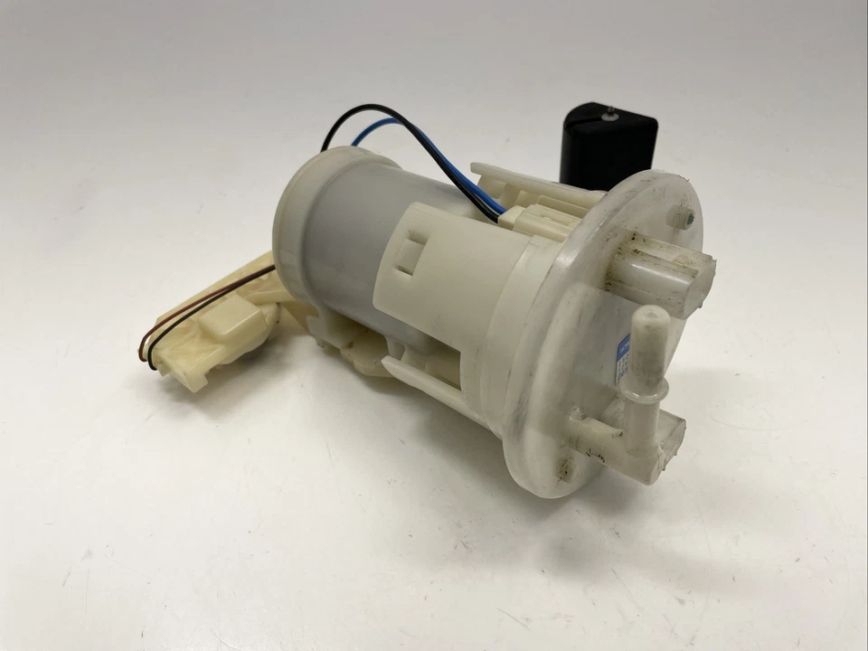 ♻️ Honda Cbr600rr Rr-8 2007 - 2008 Fuel Pump ♻️ - Image 1 of 4