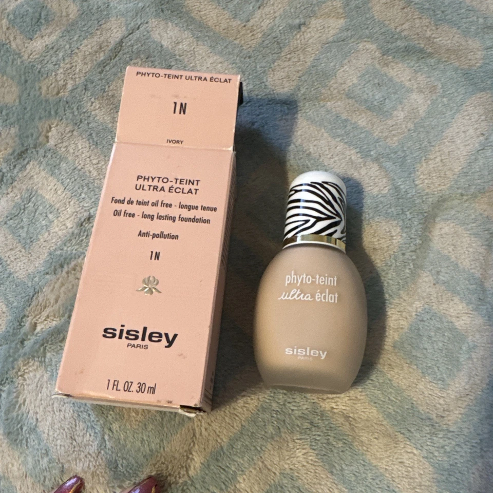 Sisley Women's 1N Ivory Phyto-Teint Nude Oil Foundation 1 fl oz
