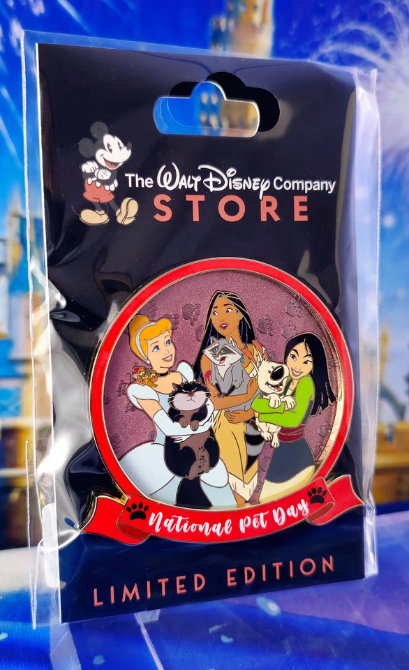 Prendedor Disney DEC - Día Nacional de las Mascotas - CENICIENTA POCAHONTAS MULAN LE 250 Princesa Foto 1 de 1