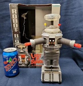 Lost in Space The Classic Series Roboter B9 Vintage - Bild 1 von 24