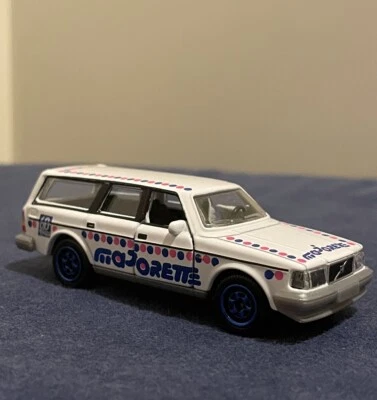Modellino Majorette Volvo 240 Estate 1/59 1/64 3 inches Gl break Nuovo Senza - Immagine 1 di 4
