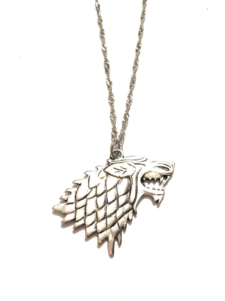 Game Of Thrones Il Trono di Spade Collana Stemma Casa Stark Lupo Serie Winter - Immagine 1 di 1