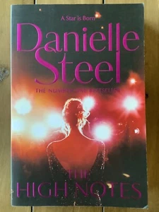 THE HIGH NOTES by Danielle Steel Free Post - Picture 1 of 2