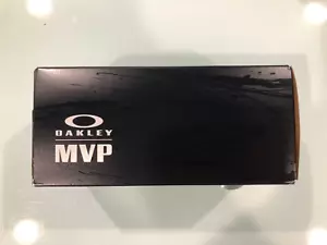 NUOVI OCCHIALI DA SOLE MVP ESCLUSIVI OAKLEY SUTRO PRIZM LENTI ZAFFIRO, MONTATURA OPACA - Foto 1 di 8