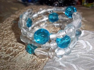 CLEAR & BLUE Glass BEAD Adjustable Memory Wire Wrap BRACELET Beach Gypsy W-127 - Picture 1 of 3