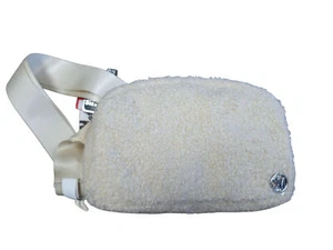 Steve Madden Belt Bag - Picture 1 of 1