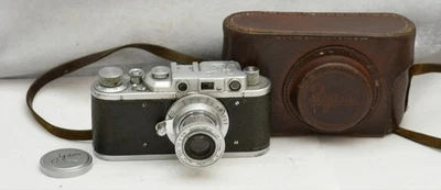 ZORKI-1 + INDUSTAR-22 50mm F/3.5 + leather case + cap - Photo 1/4