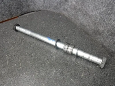 08 Can Am Spyder GS 990 eje trasero perno 36H Foto 1 de 2